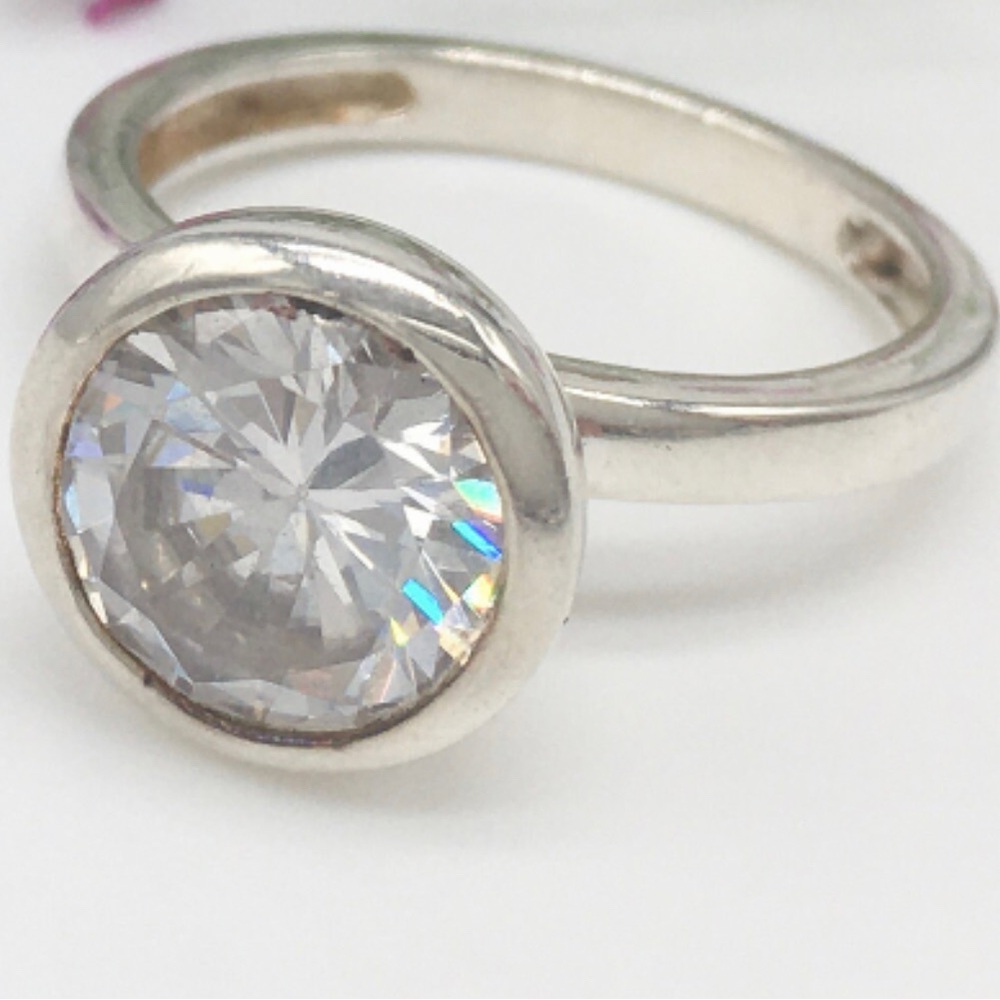 CZ Round Sparkly 3.5 Carats Rare Vintage Modern Sterling Silver 925 Size 7 Ring